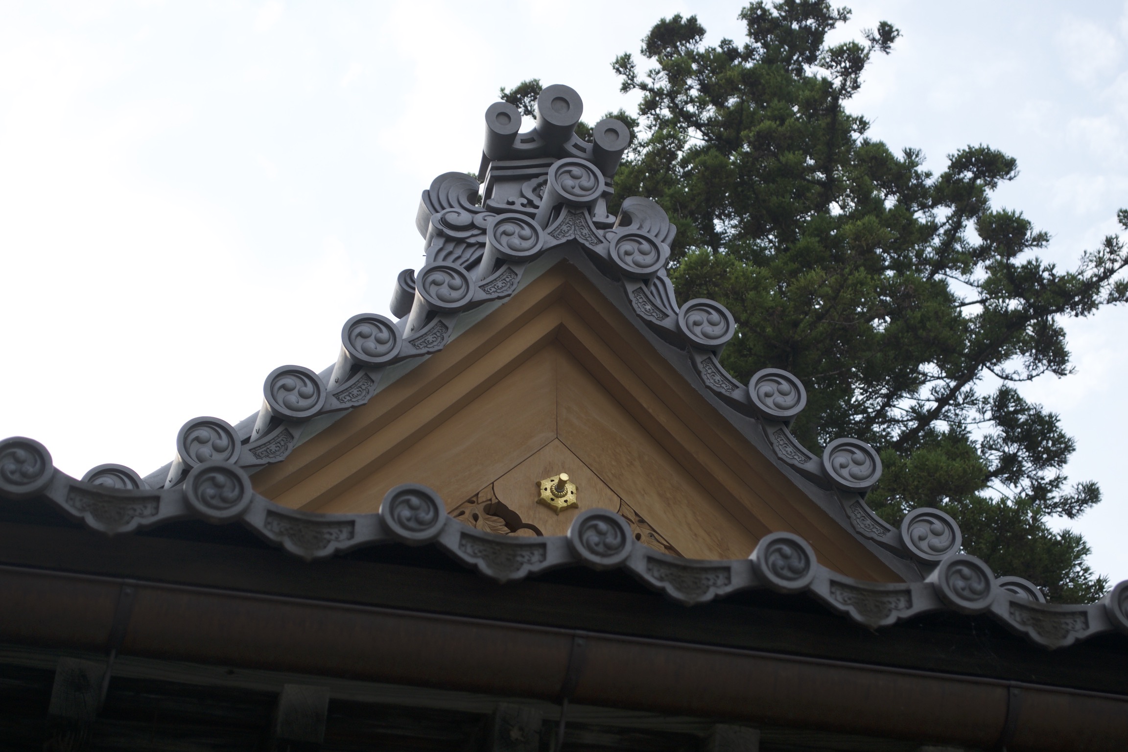 A closeup of roof ornaments.